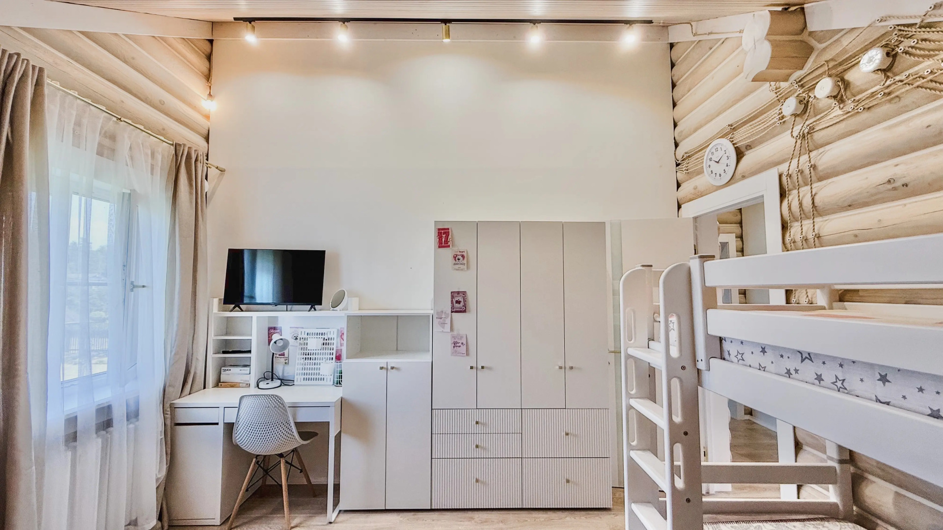 Частный дом шикарный в КП Золотые Сосны