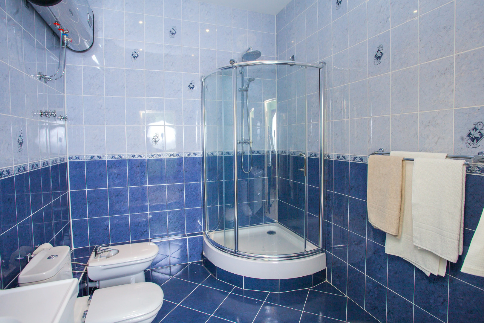 Отель Оливия