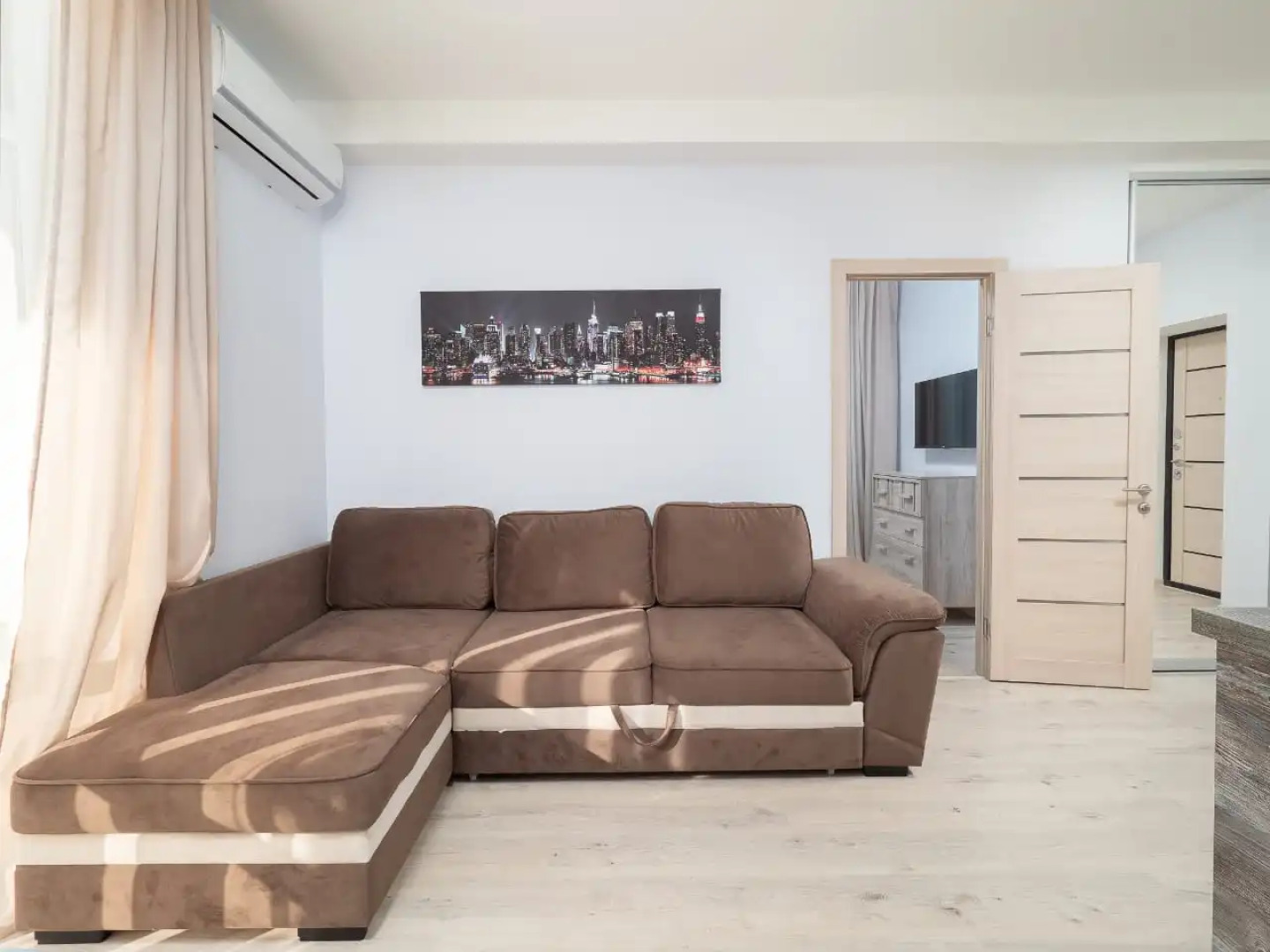 Апартаменты У Моря С Бассейном в ЖК Солнечный апр27