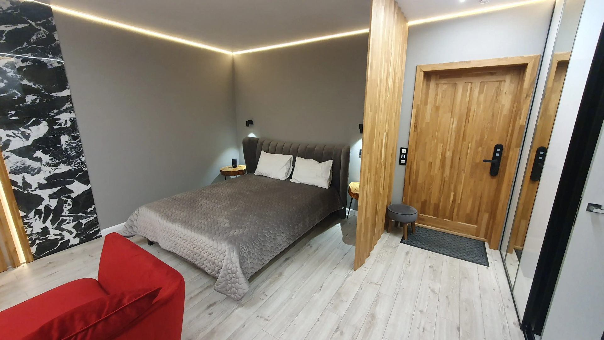 Квартира RED STUDIO