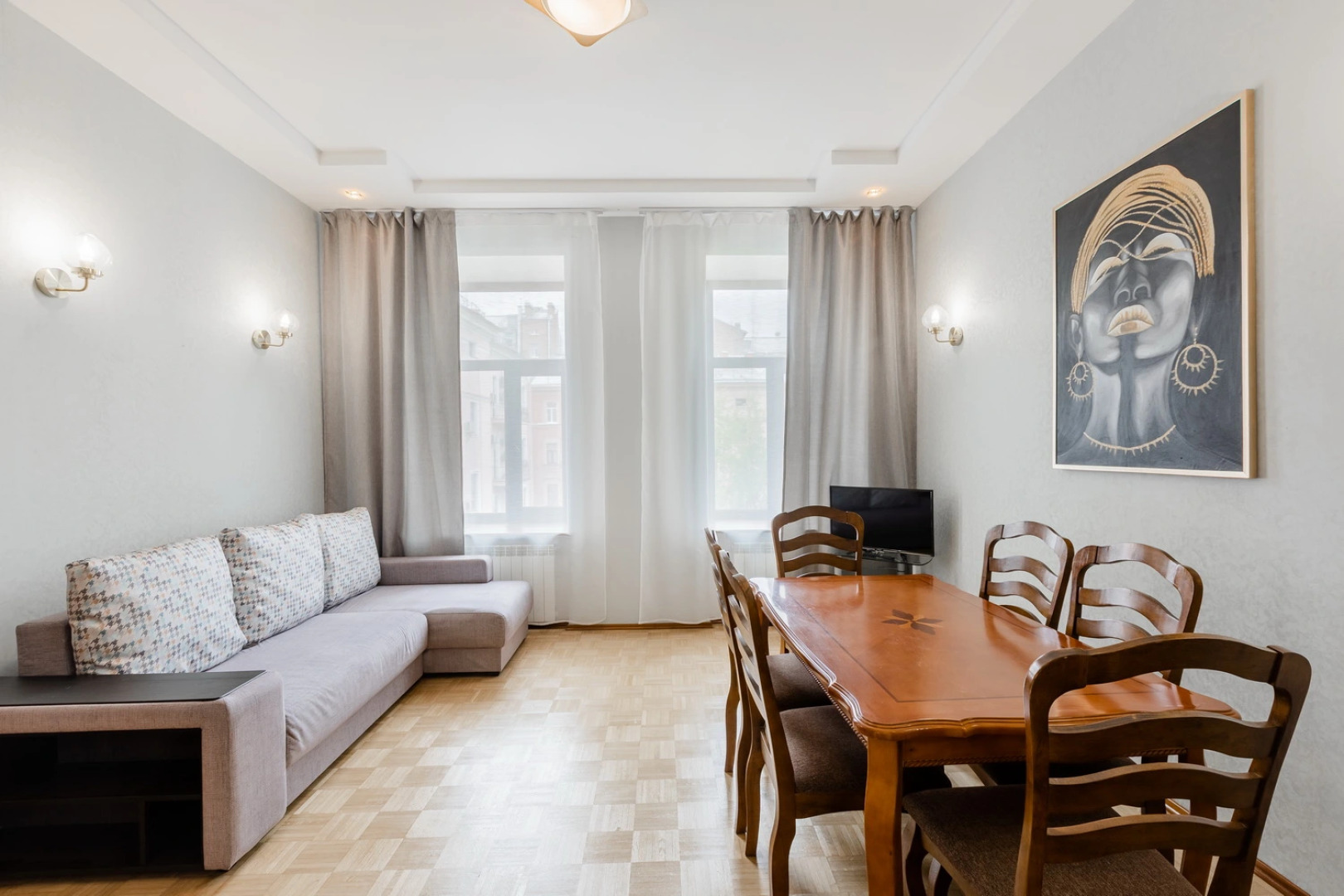 Апартаменты SpbStay с сауной на Невском проспекте 90