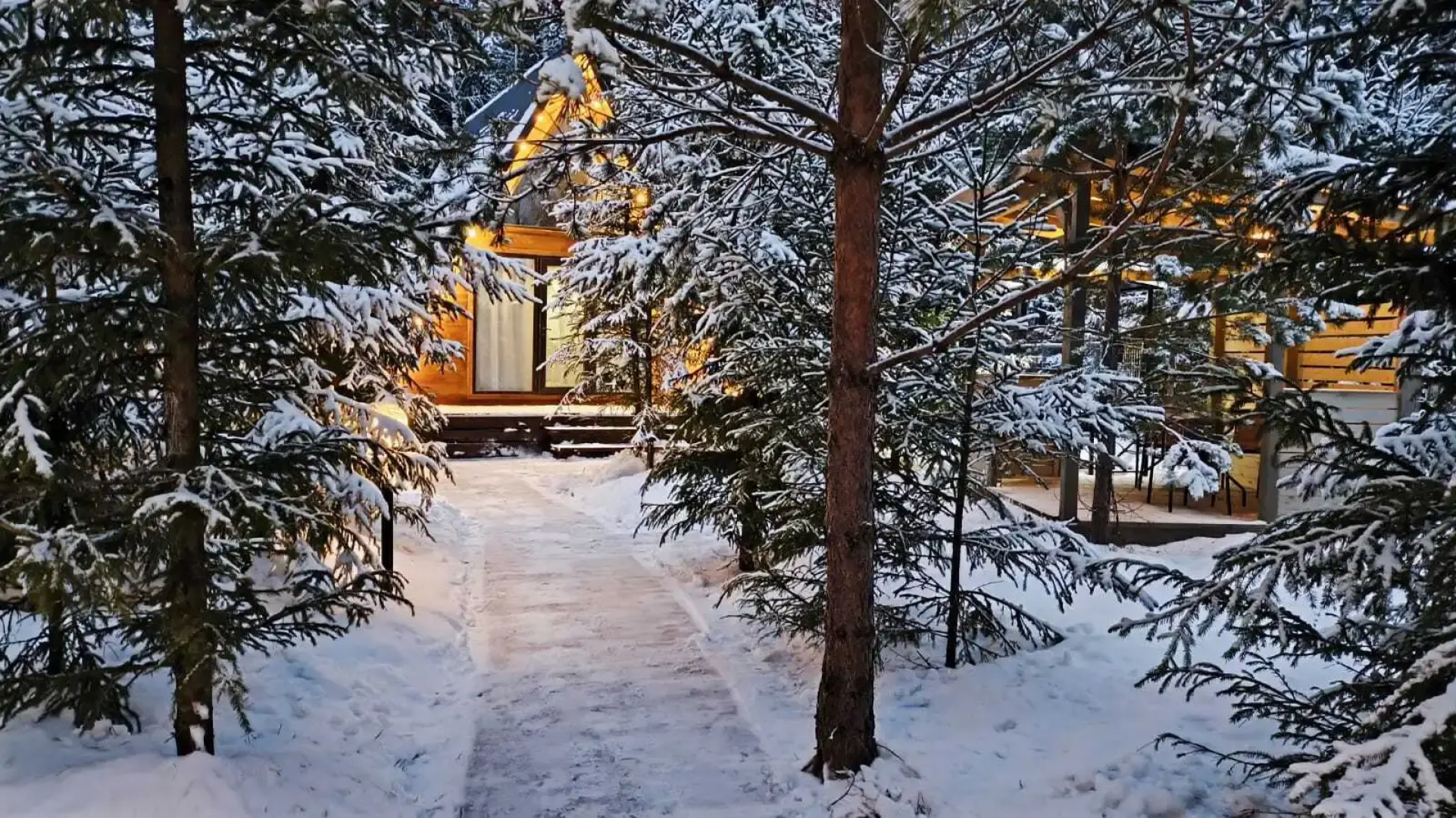 Частный дом Афрейм Лес
