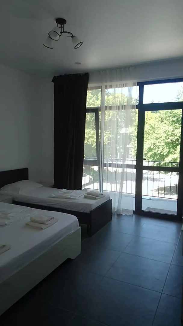 Курортный отель Три тополя