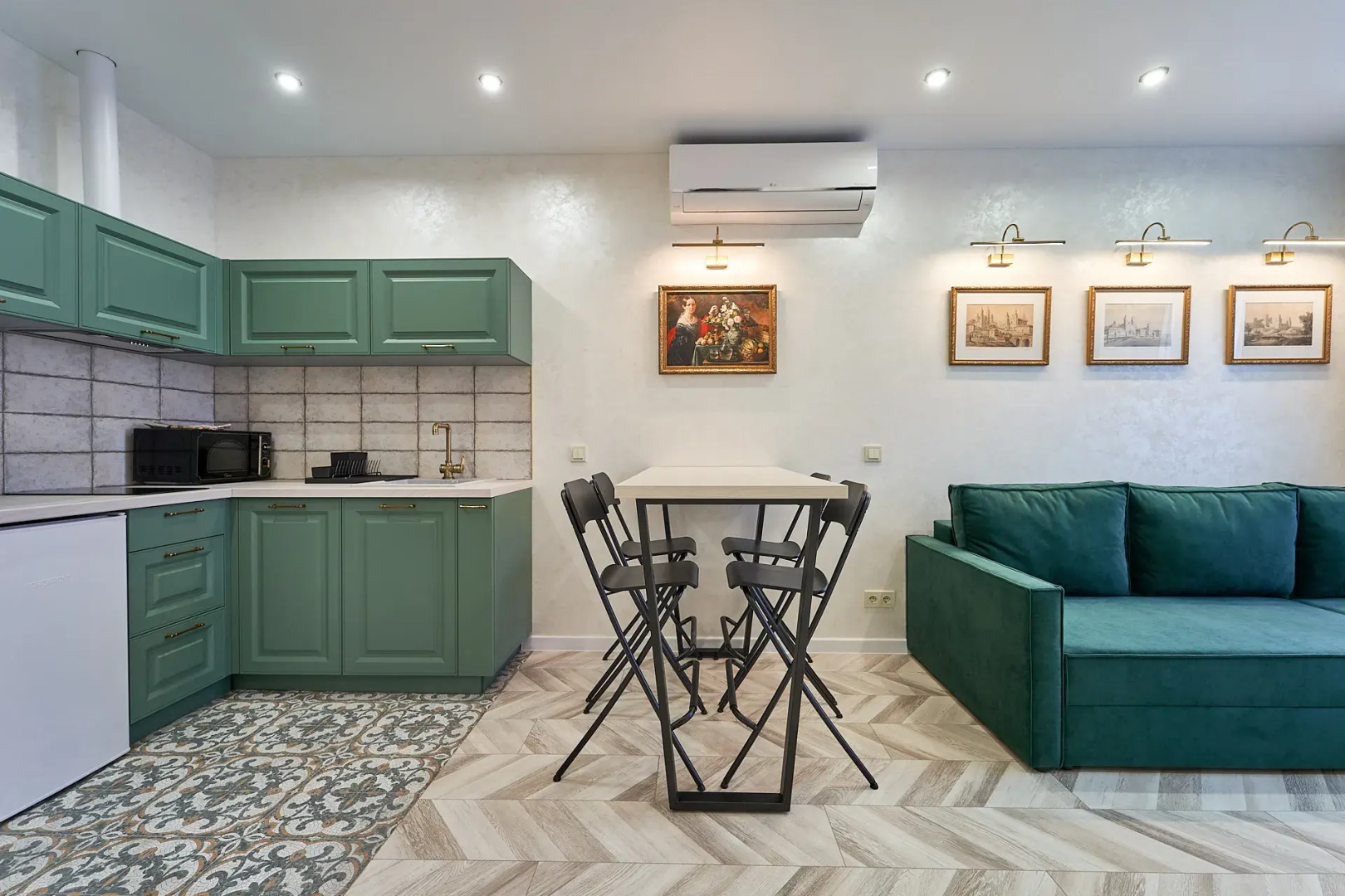 Апартаменты 2-комнатные Art House