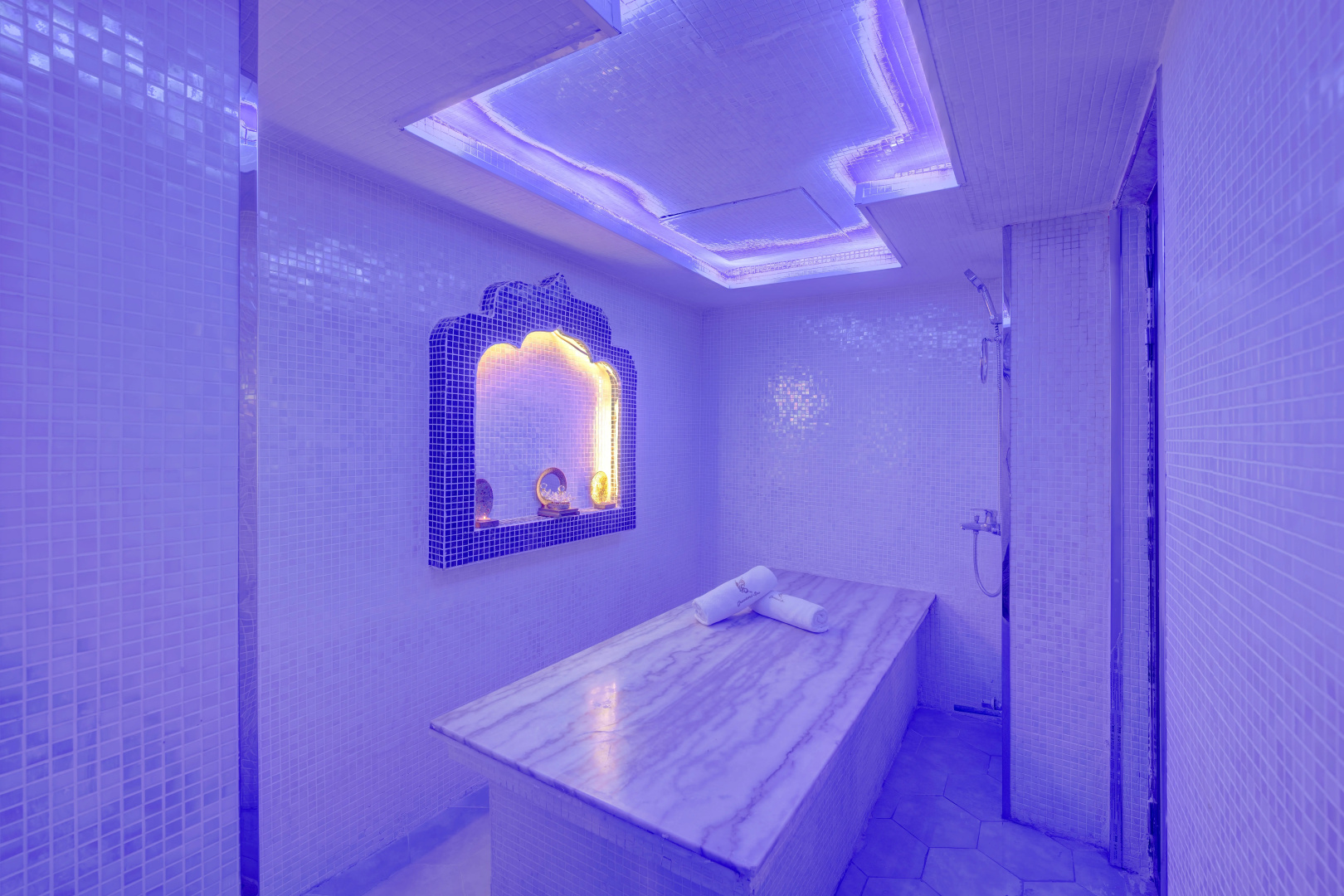 Отель HAWTHORN EXTENDED STAY BY WYNDHAM ABU DHABI