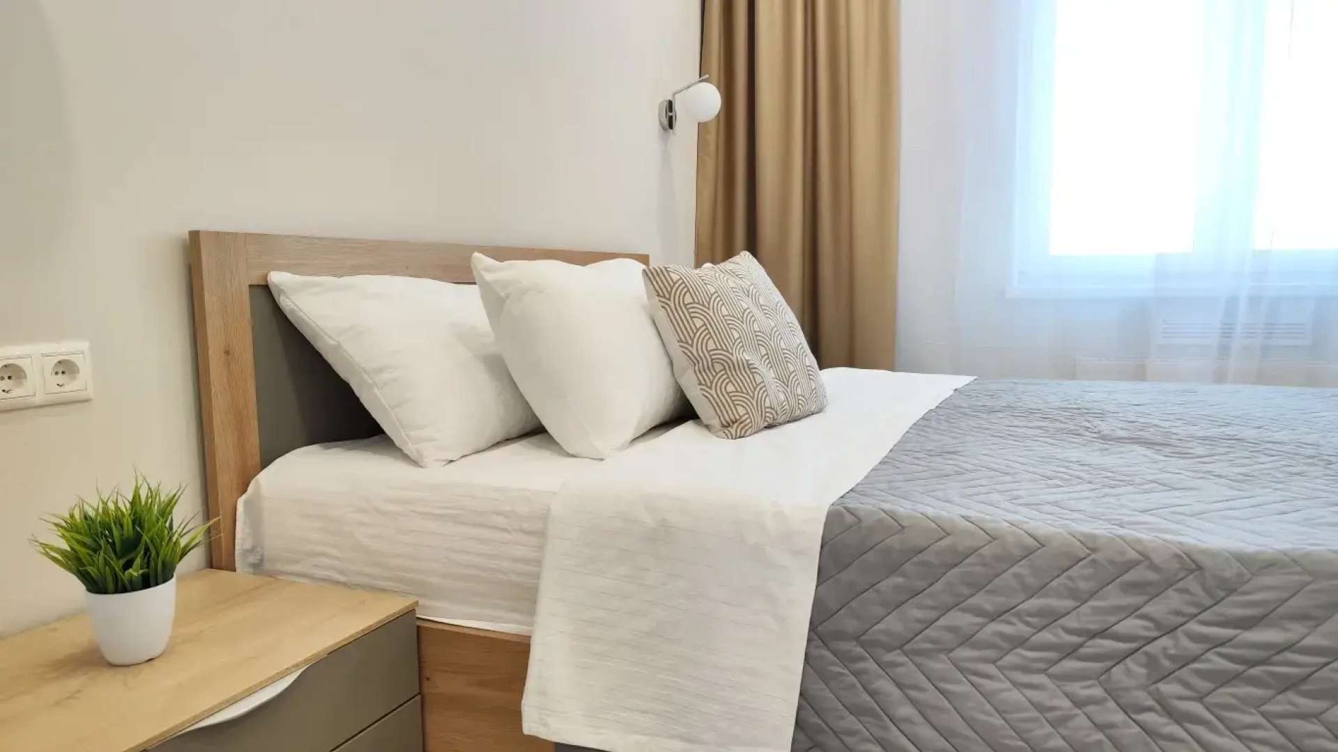 Апартаменты Panda Home в центре в ЖК Сердце Сибири