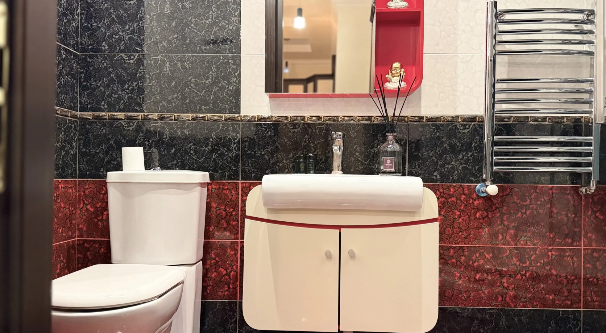 Апартаменты с 2 Спальнями и с Балконом в Центре Города от Sweet Home