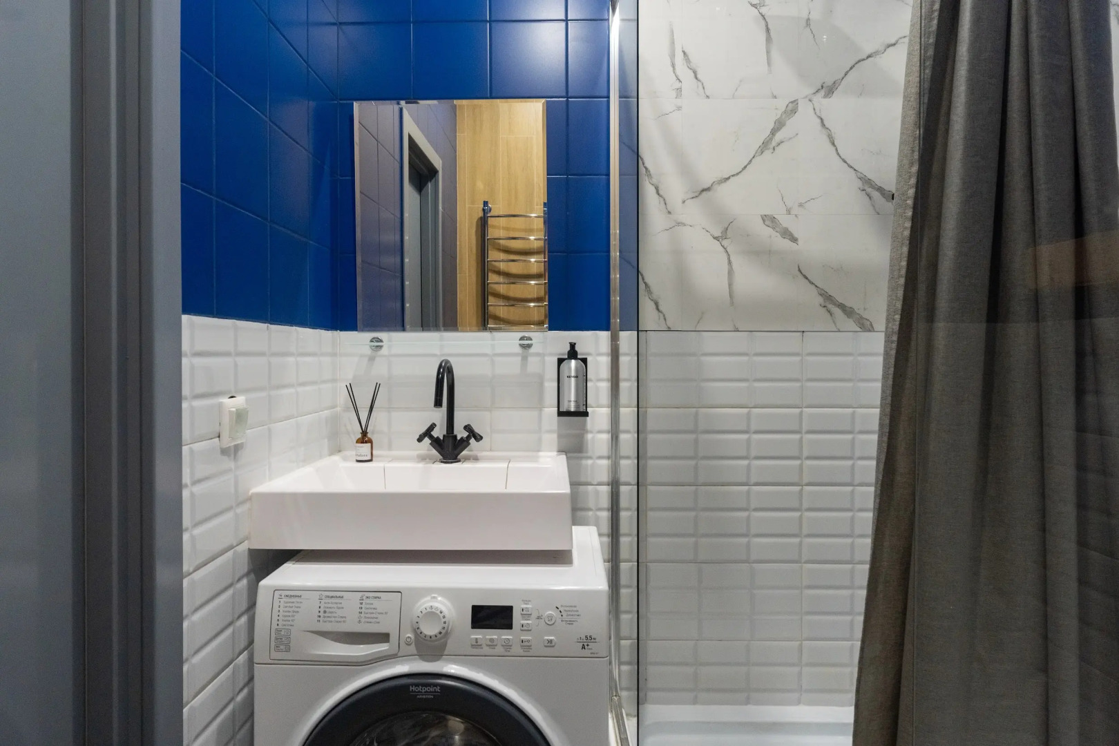 Апартаменты KeyGo 1011 Студия рядом с метро Окружная