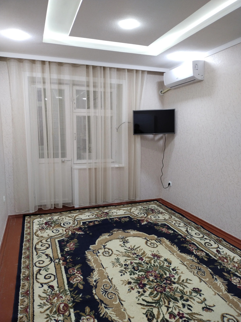 Апартаменты Somoni 81