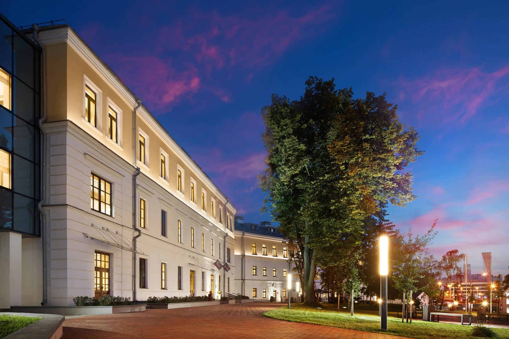 The Basilian Minsk hotel, Curio Collection by Hilton