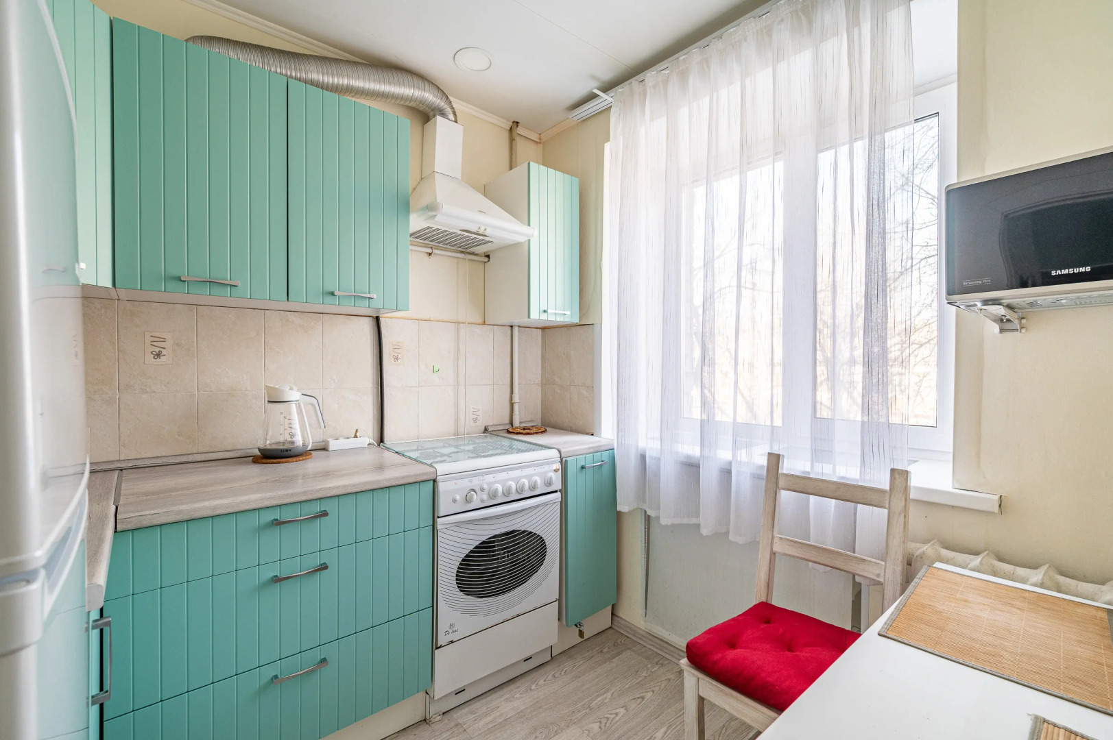 Апартаменты Альянс Малышева 85 БЦ Высоцкий Штаб Округа