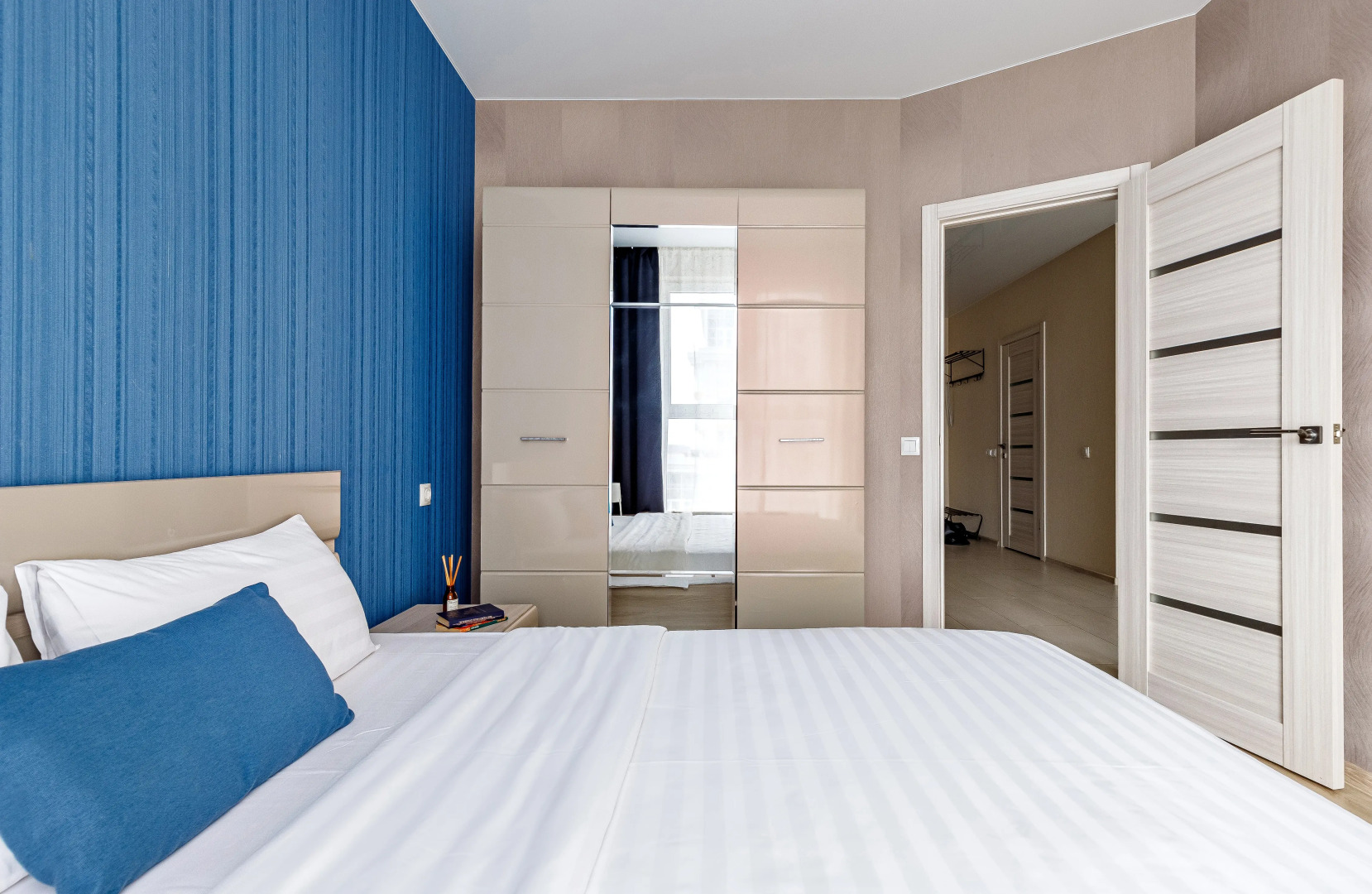 Апартаменты Eвро2 в Центре ЖК Большой Балкон с Рабочим Местом Чисто Стильно Удобно by Depart Apart