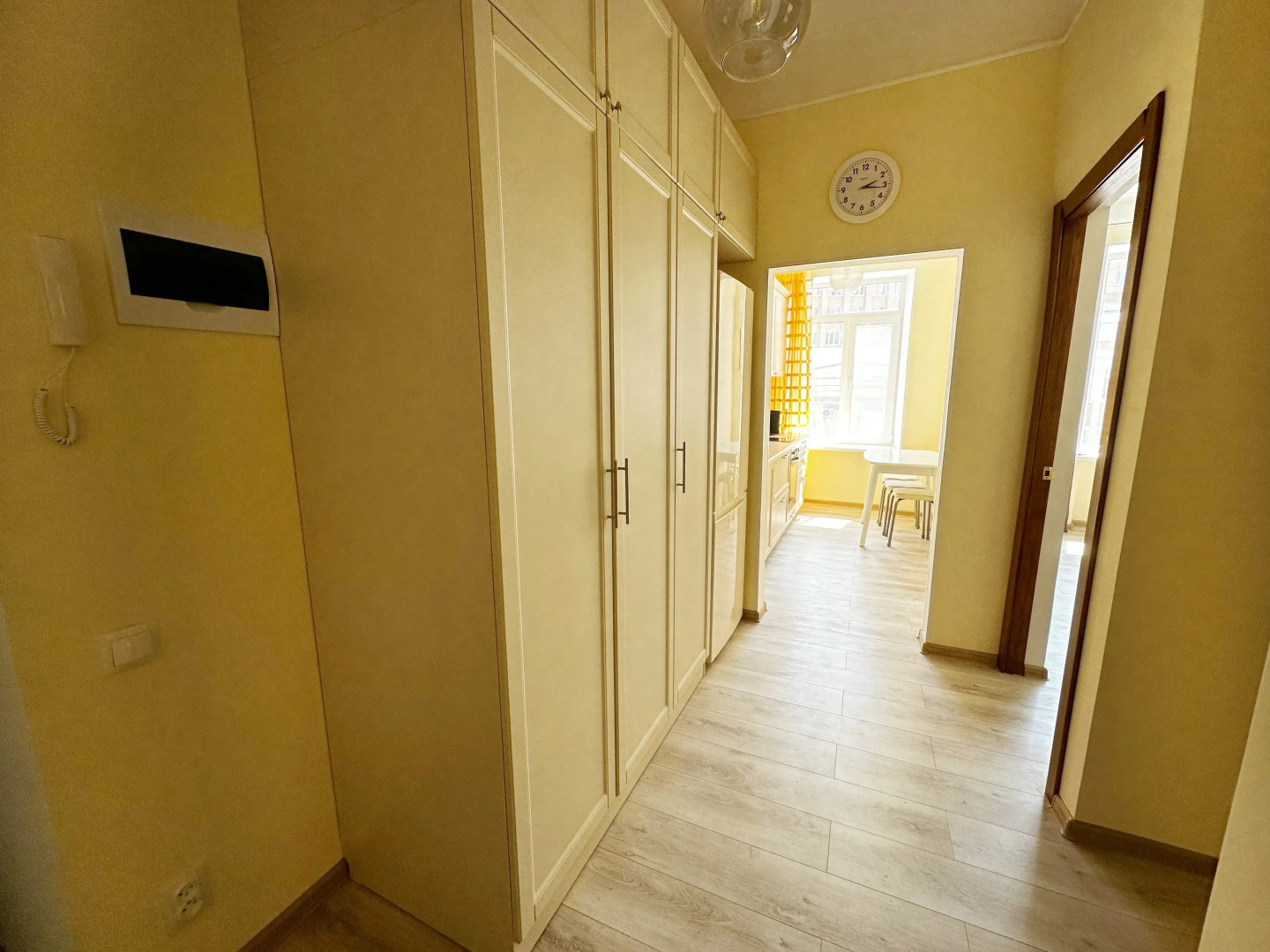 Квартира с новым ремонтом в самом сердце Владивостока