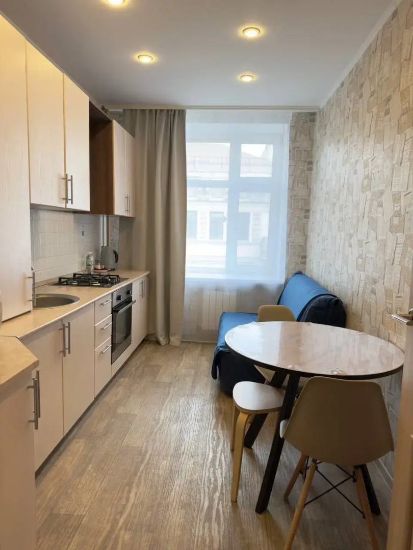 Апартаменты на Баумана 1