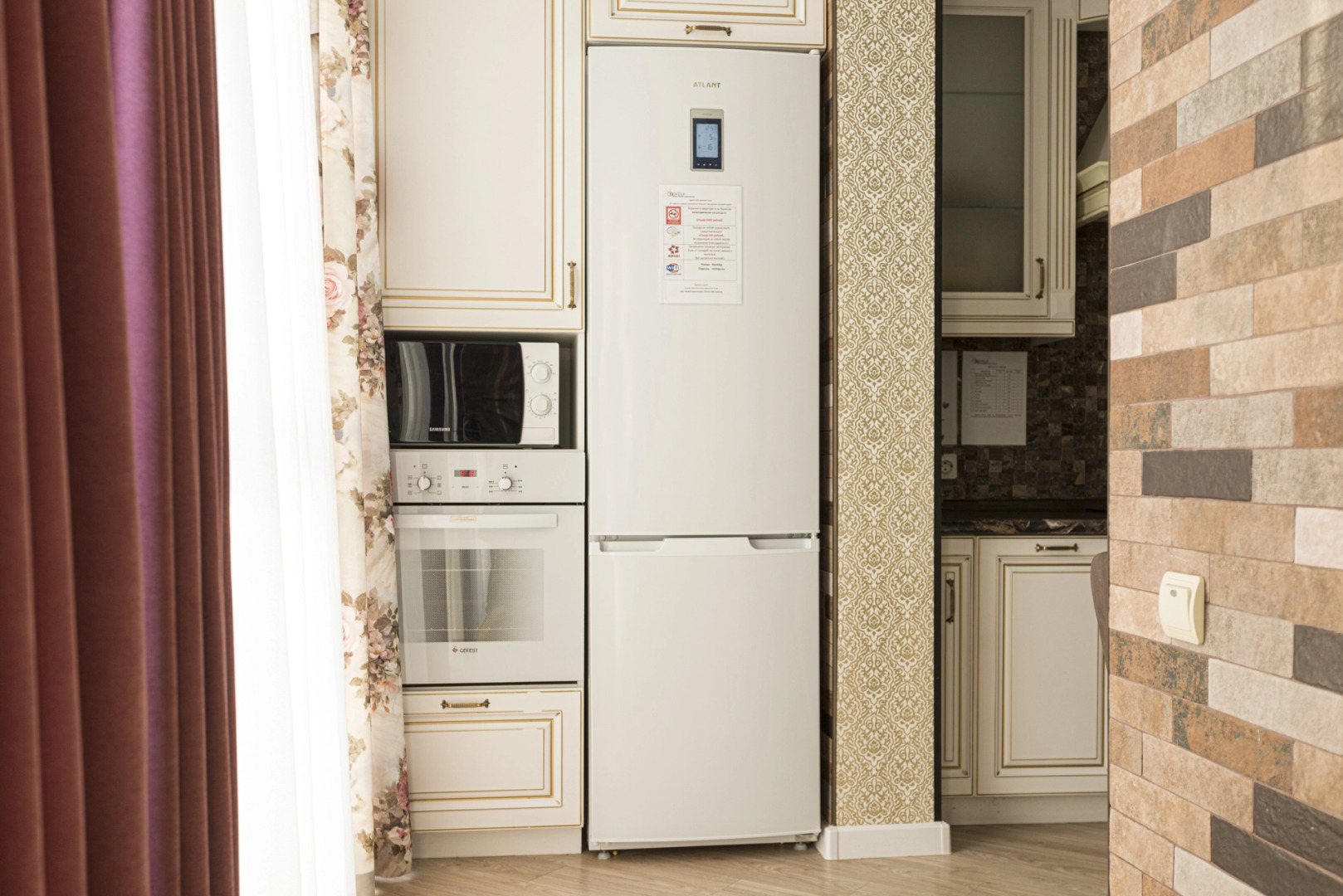 Квартира 3-к с панорамными окнами на залив от RentAp, 6 сп.мест