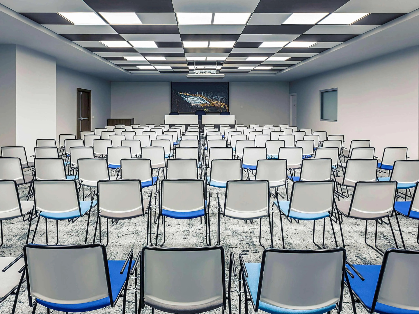 Отель Mercure Almaty City Center