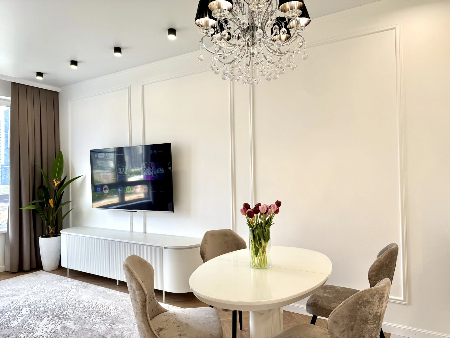 Квартира Роскошная с Дизайнерским Люкс Решением и Видом на Реку и Москва-Сити