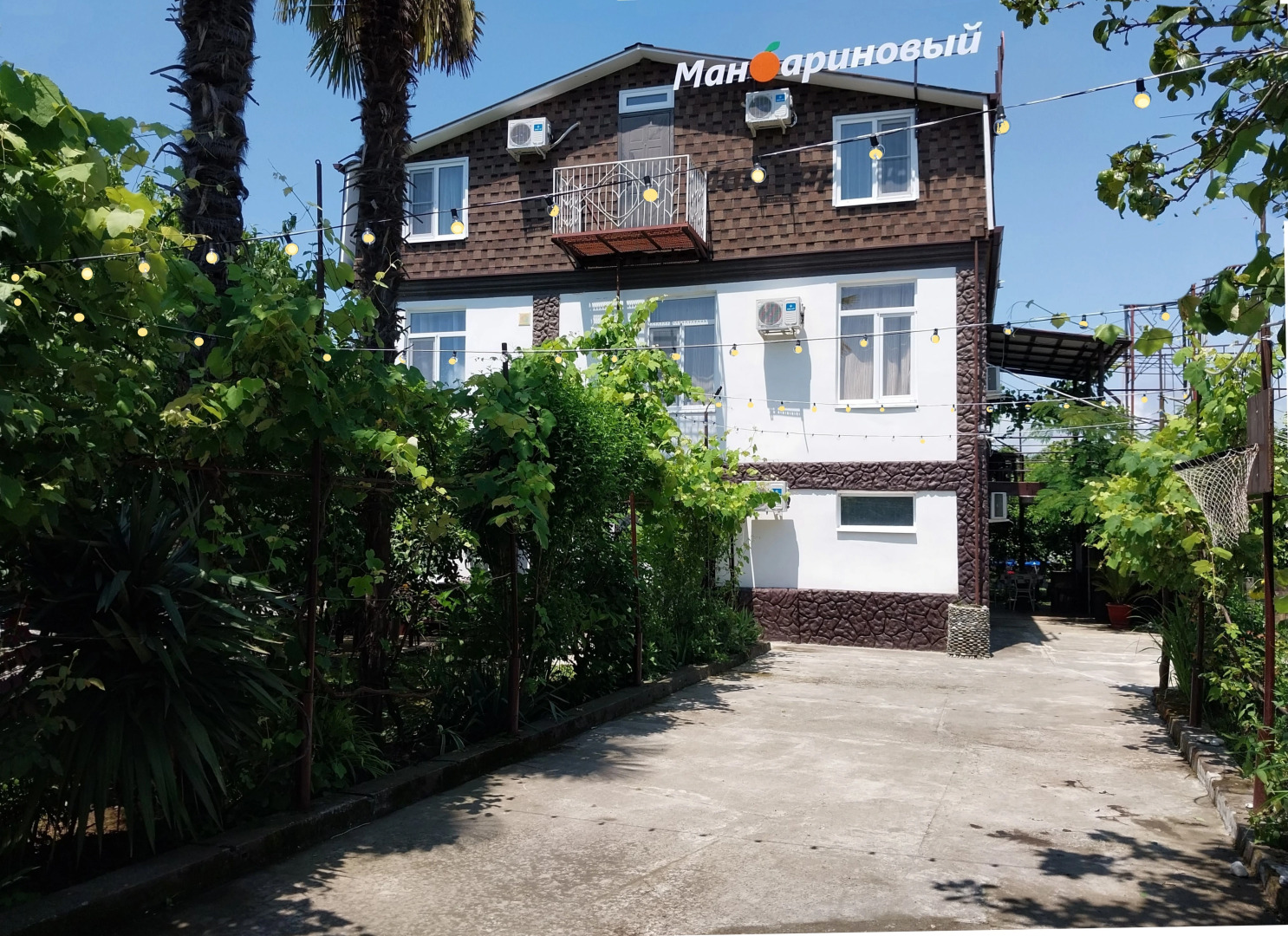 Отель Мандариновый берег