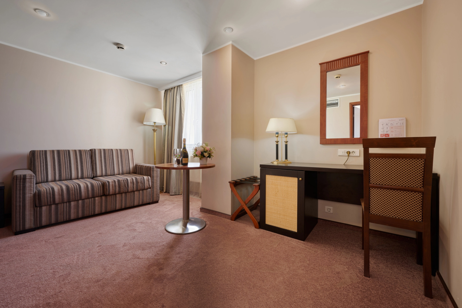 Отель Marins Park Hotel Москва Пражская