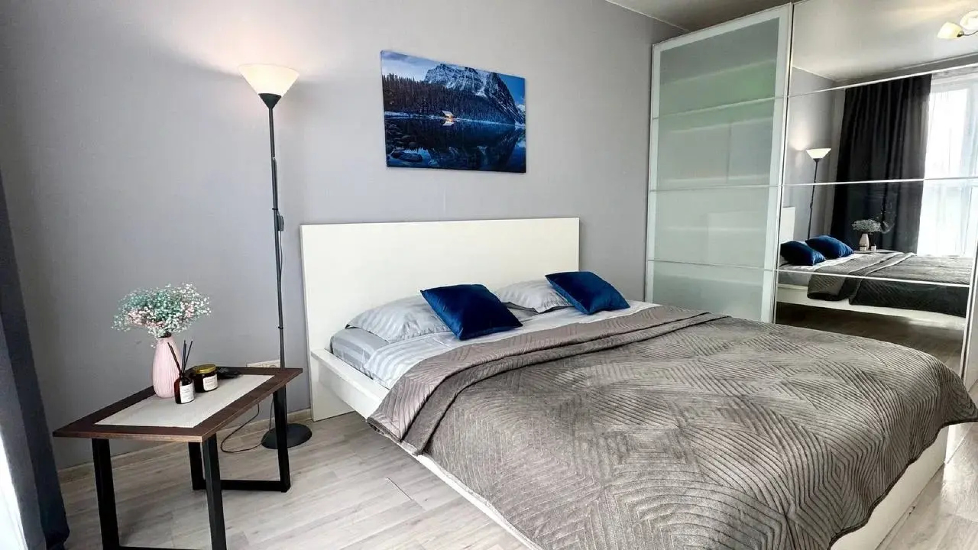 Квартира Акварели Лофт