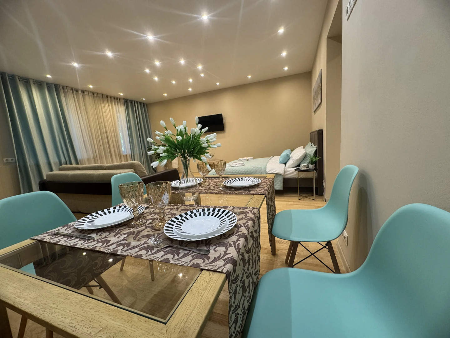 Апартаменты студия на бульваре Радищева 29