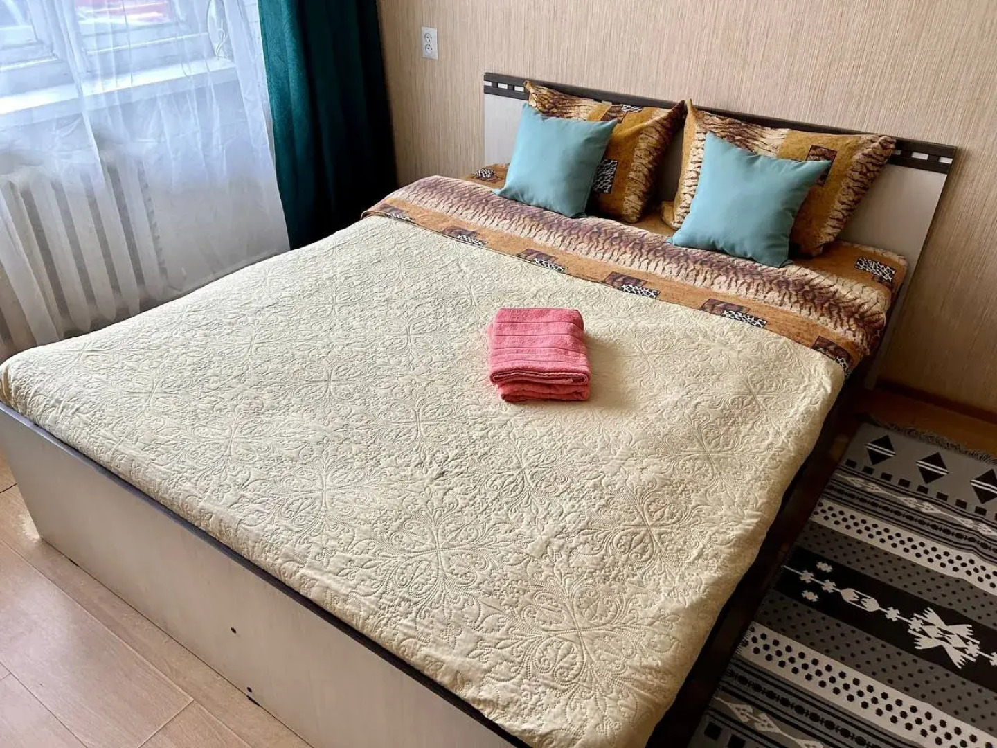 Апартаменты SmolSutki (СмолСутки) на улице Октябрьской революции 32