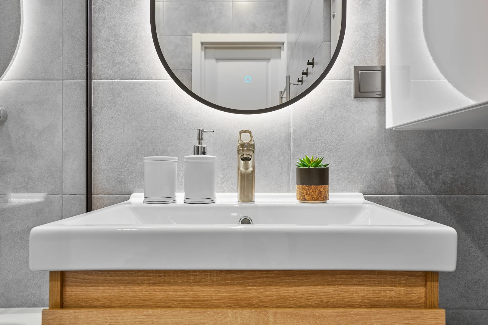 Квартира 2 Ночи на Константина Гондаря 105 (3)