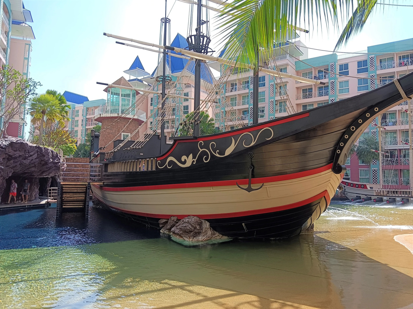 Апартаменты Grande Caribbean Condo