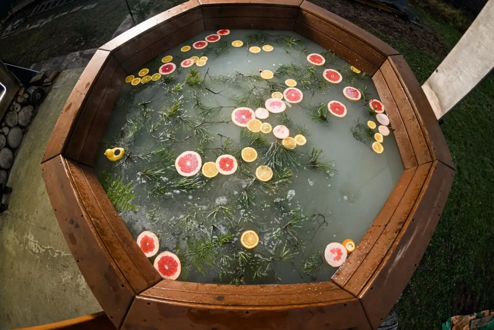 Частный дом дом у озера с чаном и баней