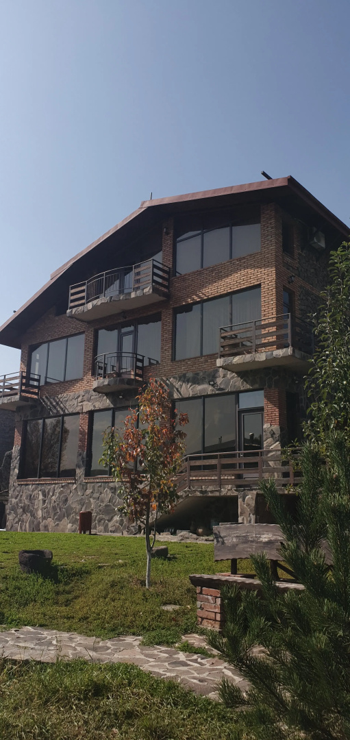 Отель Riverside Inn