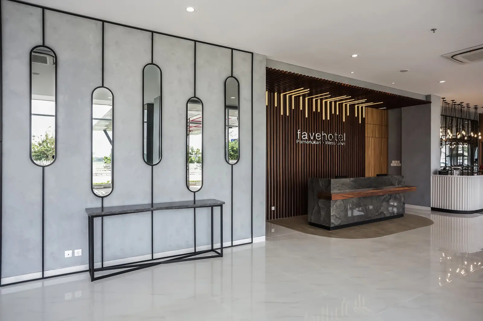 Отель Favehotel Pamanukan