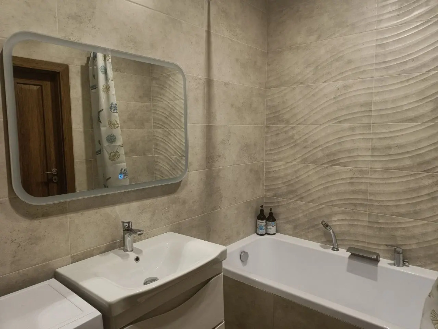 Апартаменты двухкомнатные у моря Family Apartments