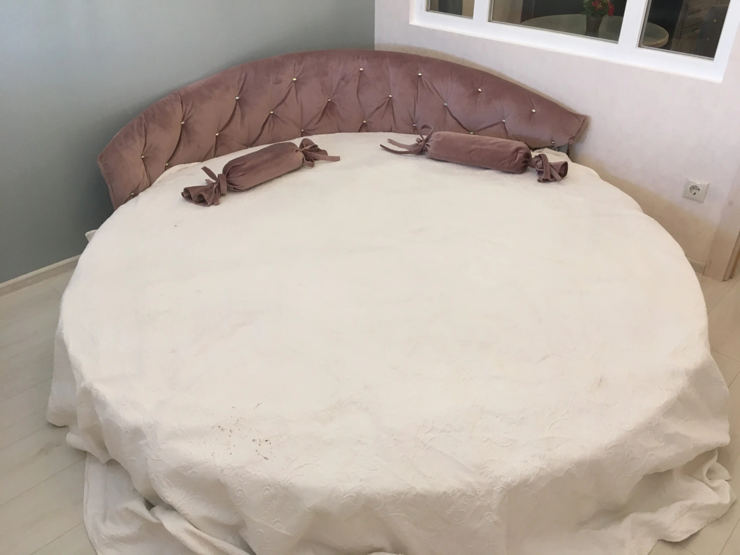 Трёхкомнатная квартира на набережной реки Волга Центр, Новый дом - бесконтактное заселение 24/7