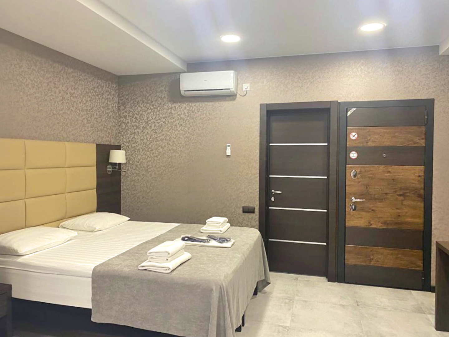 Апартаменты Holiday and Business 3