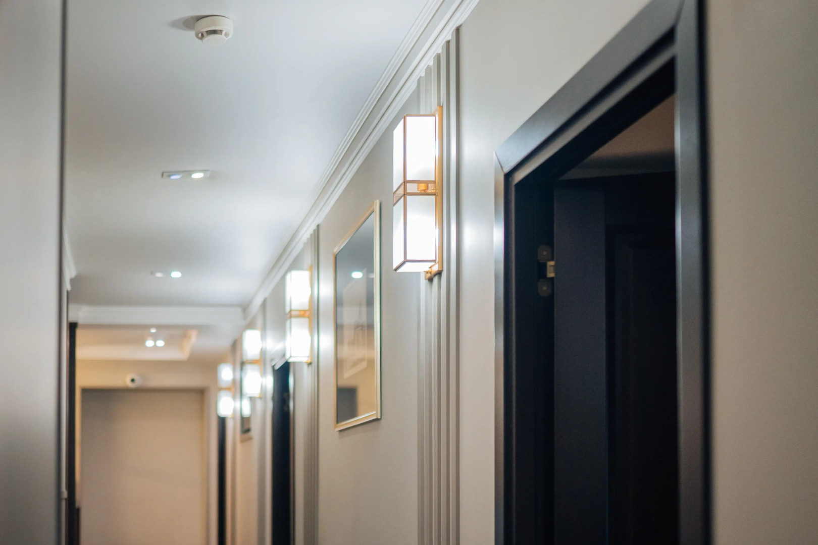 Отель Суворов