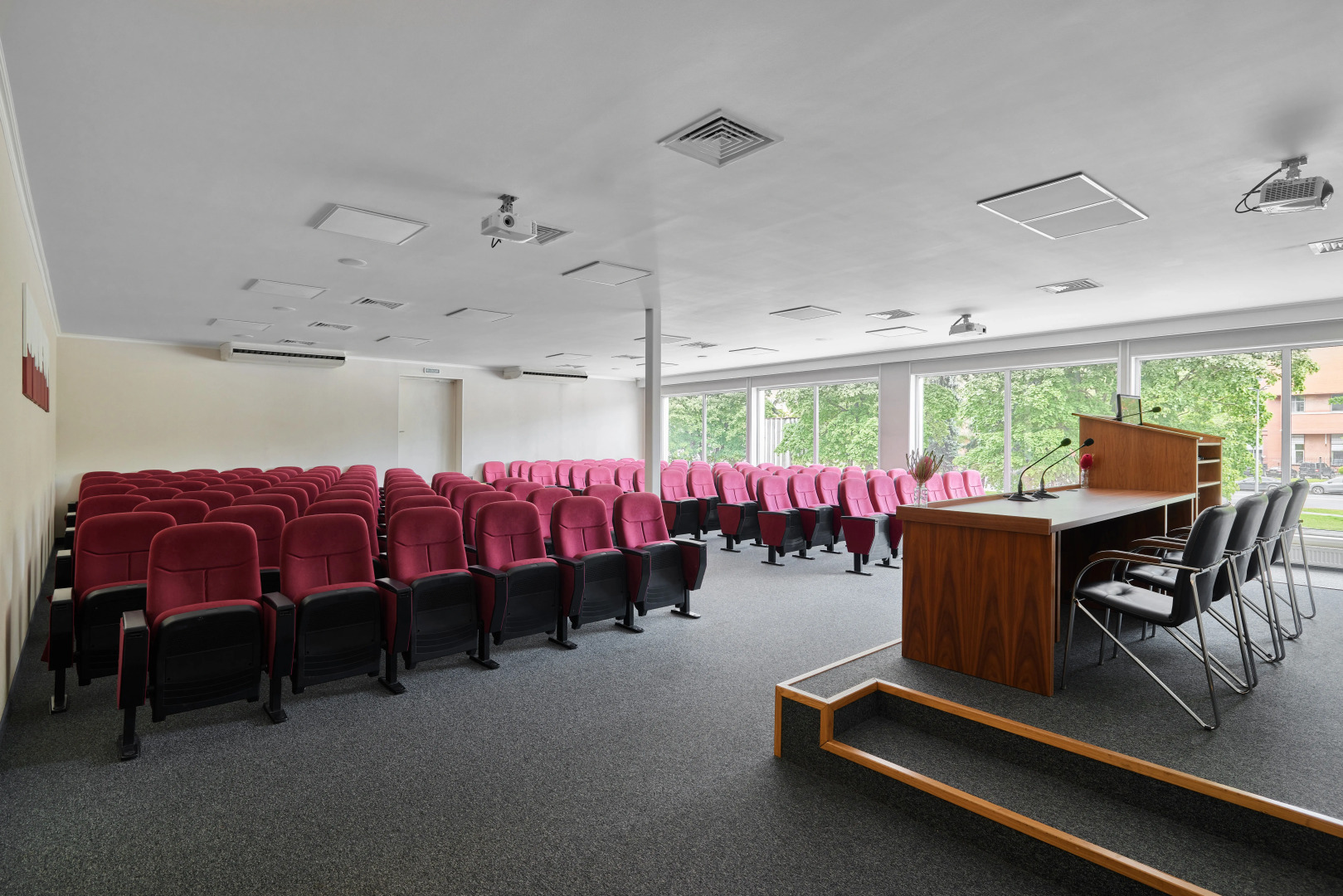 Отель Спутник