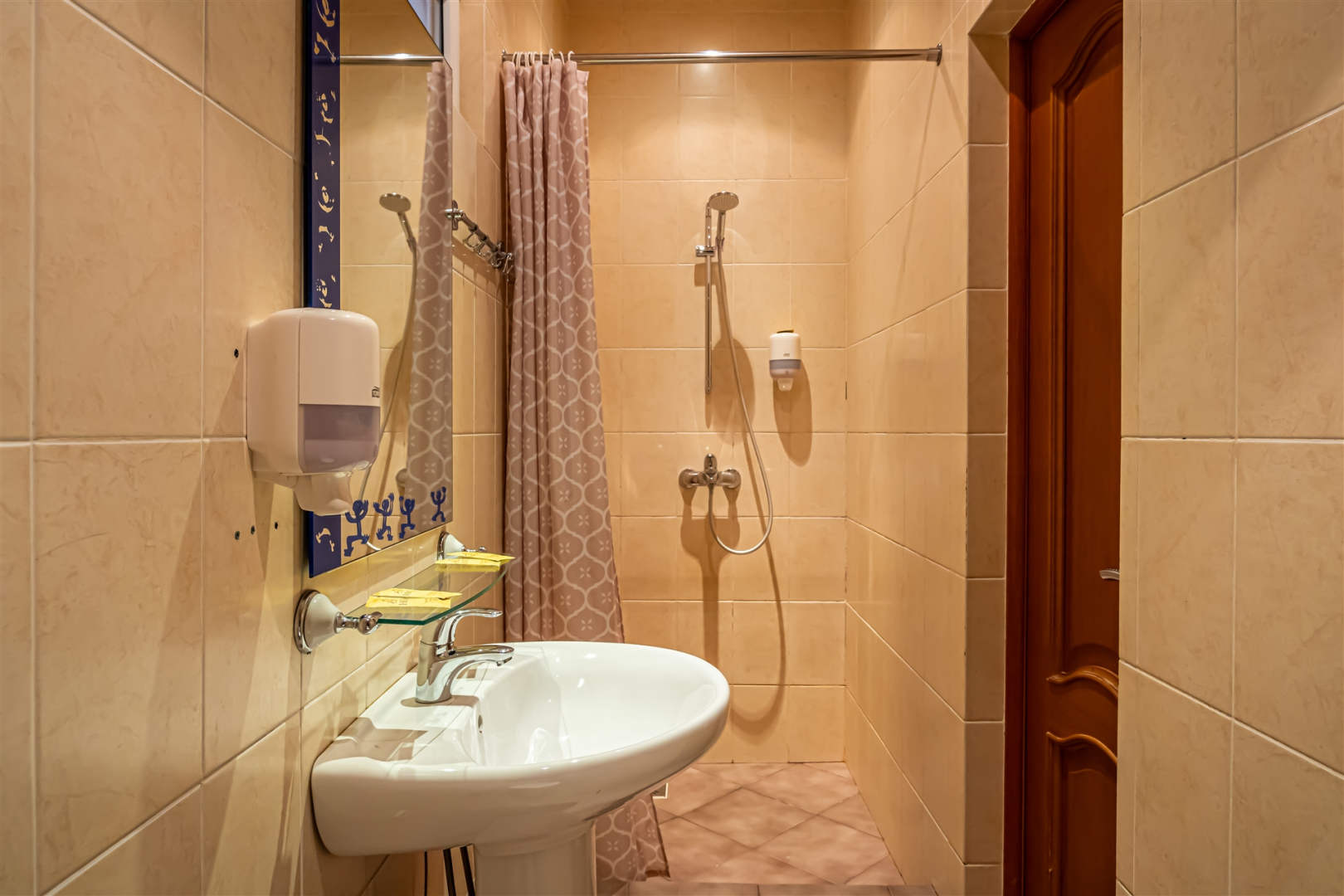 Отель Респект