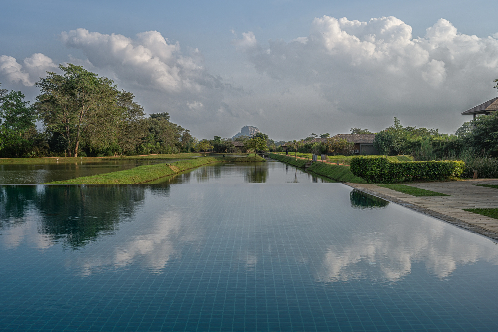 Отель Water Garden Sigiriya