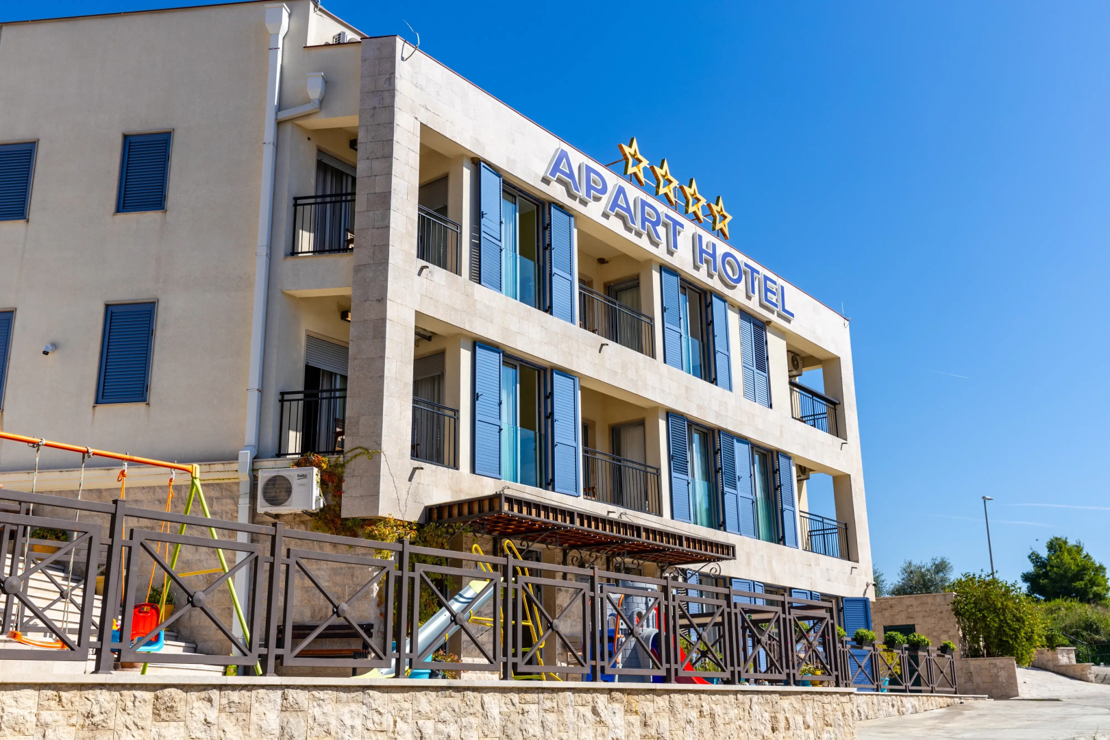 Апарт-отель MS Katunjanin