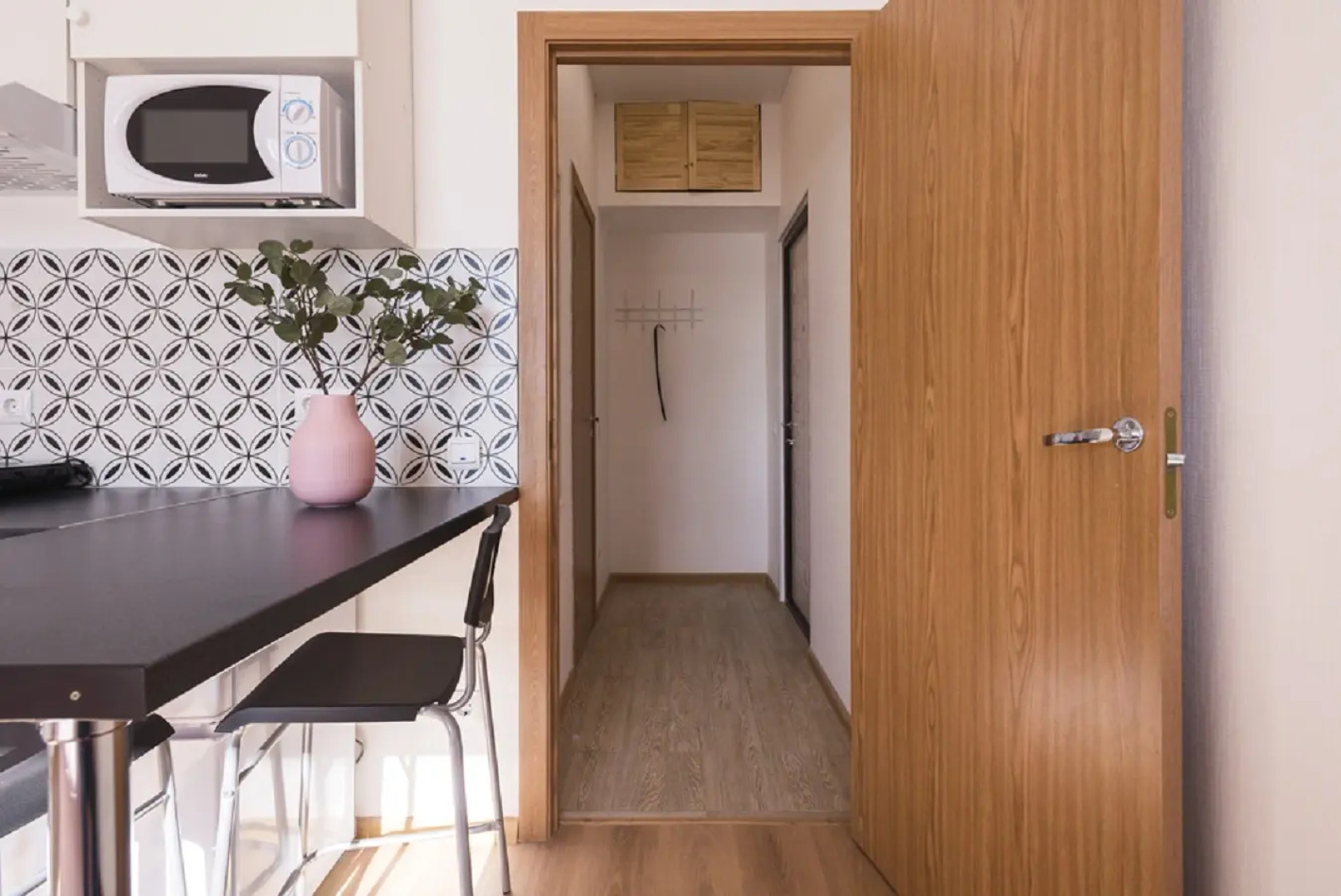 Квартира Студия Желтая в поселке Песочном