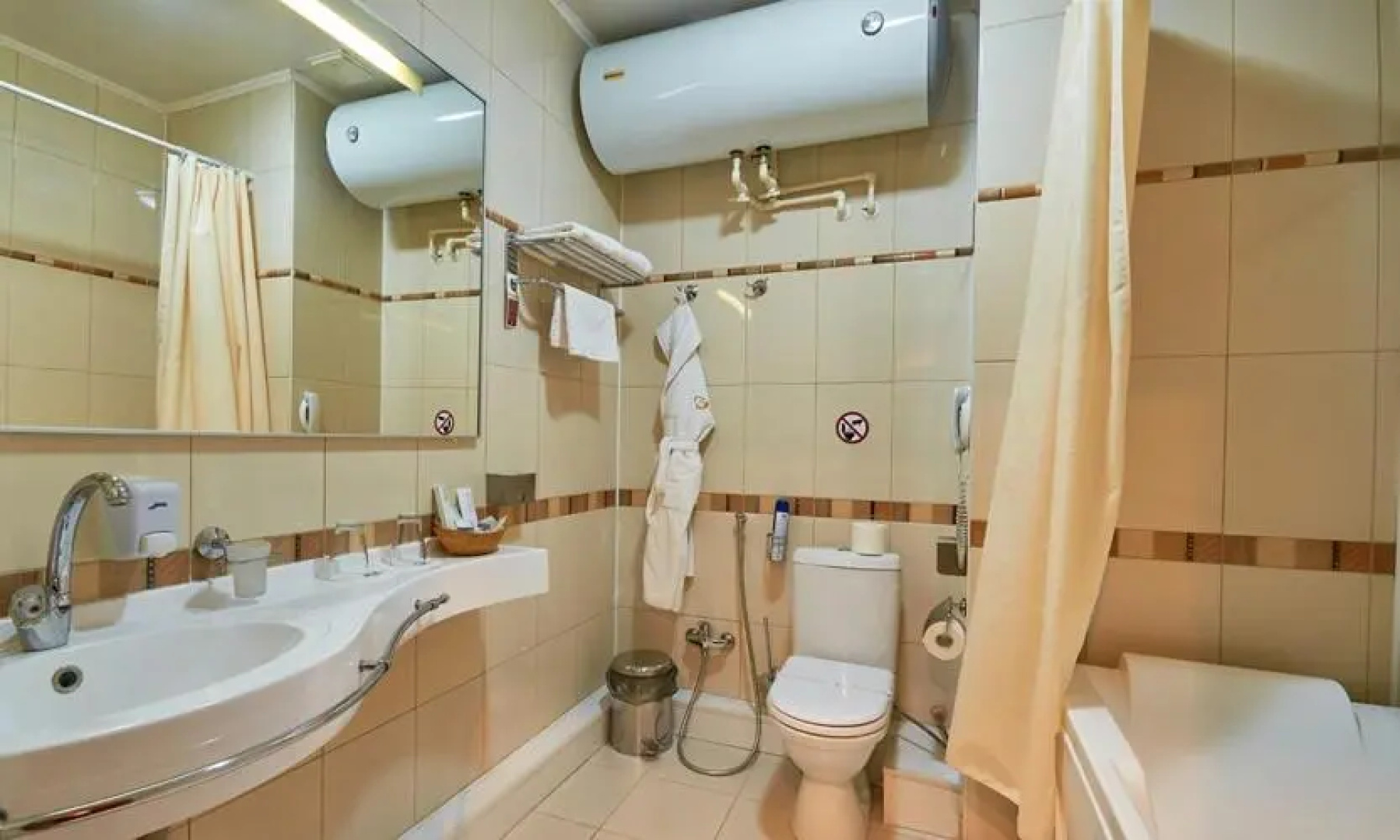 Отель Форум