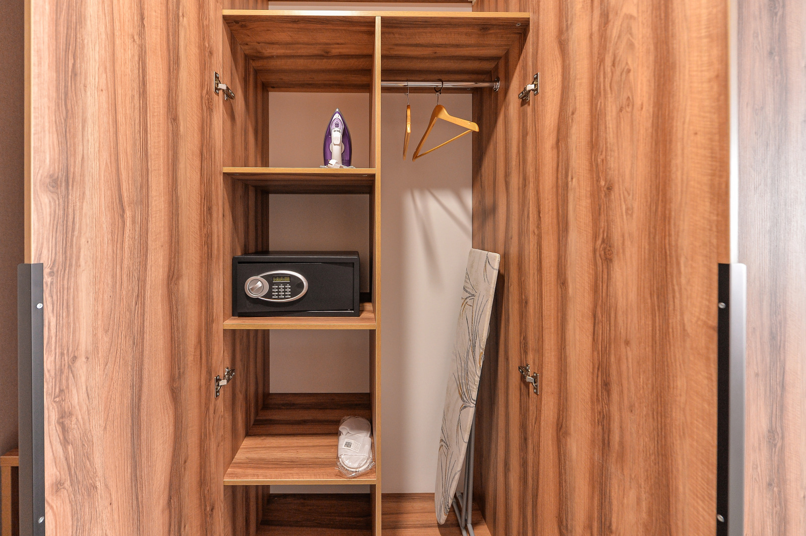 Отель Бизнес Отель ЯР