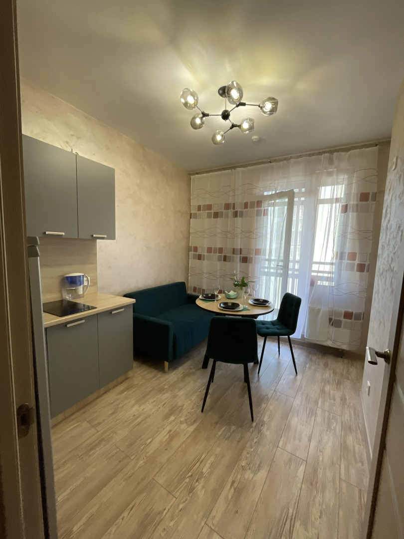 Апартаменты на Комендантском 63