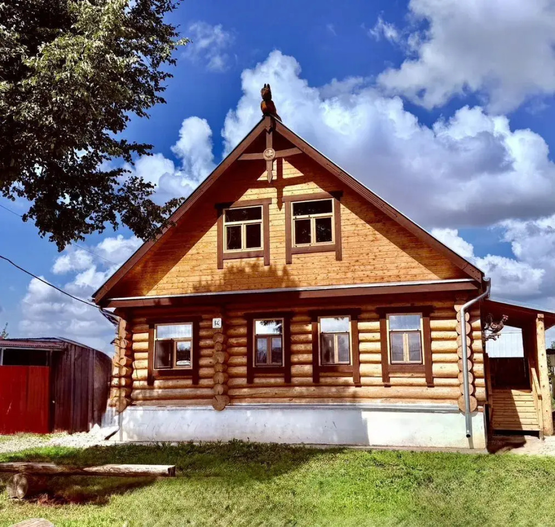 Частный дом Изба на бeрегу реки