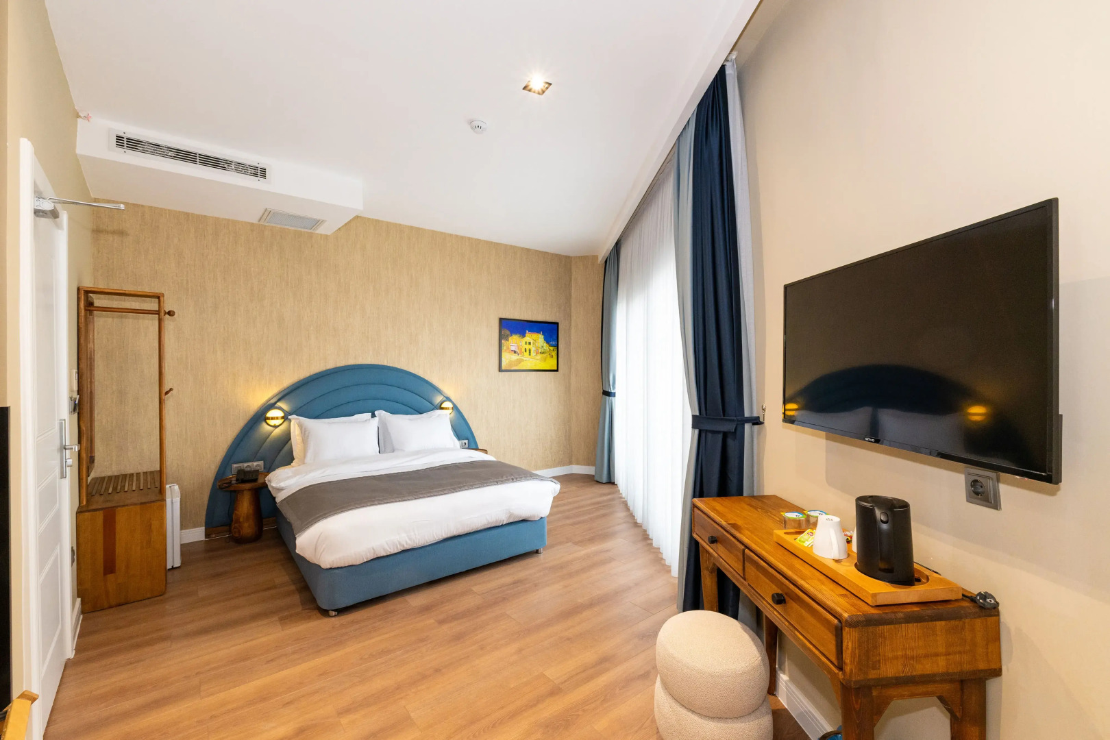 Nenessa Airport Hotel