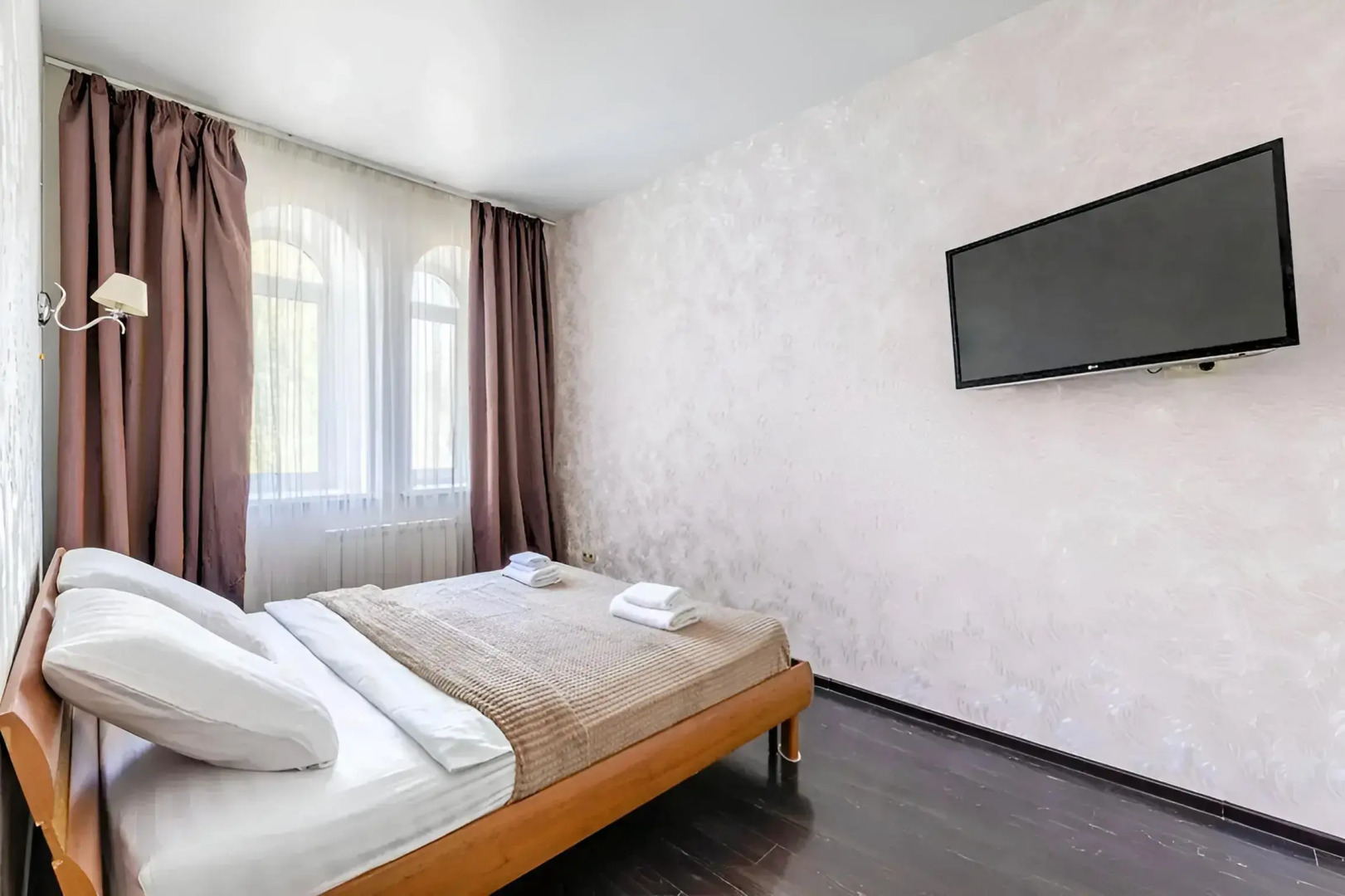 Квартира Двухкомнатная Классическая на Большой Красной 63