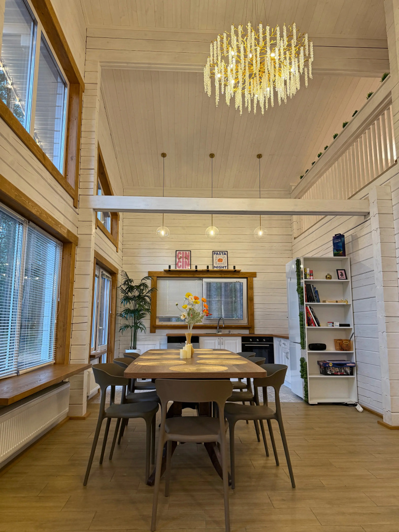 Частный дом Белый и сосны