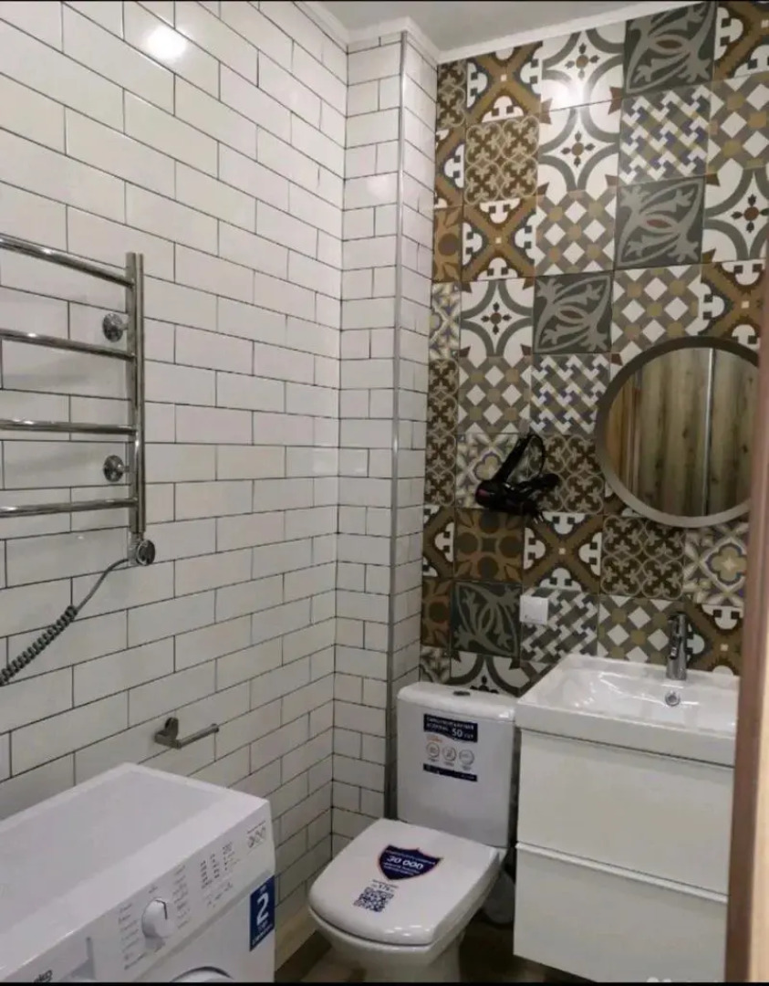 Квартира с современным ремонтом в новостройке