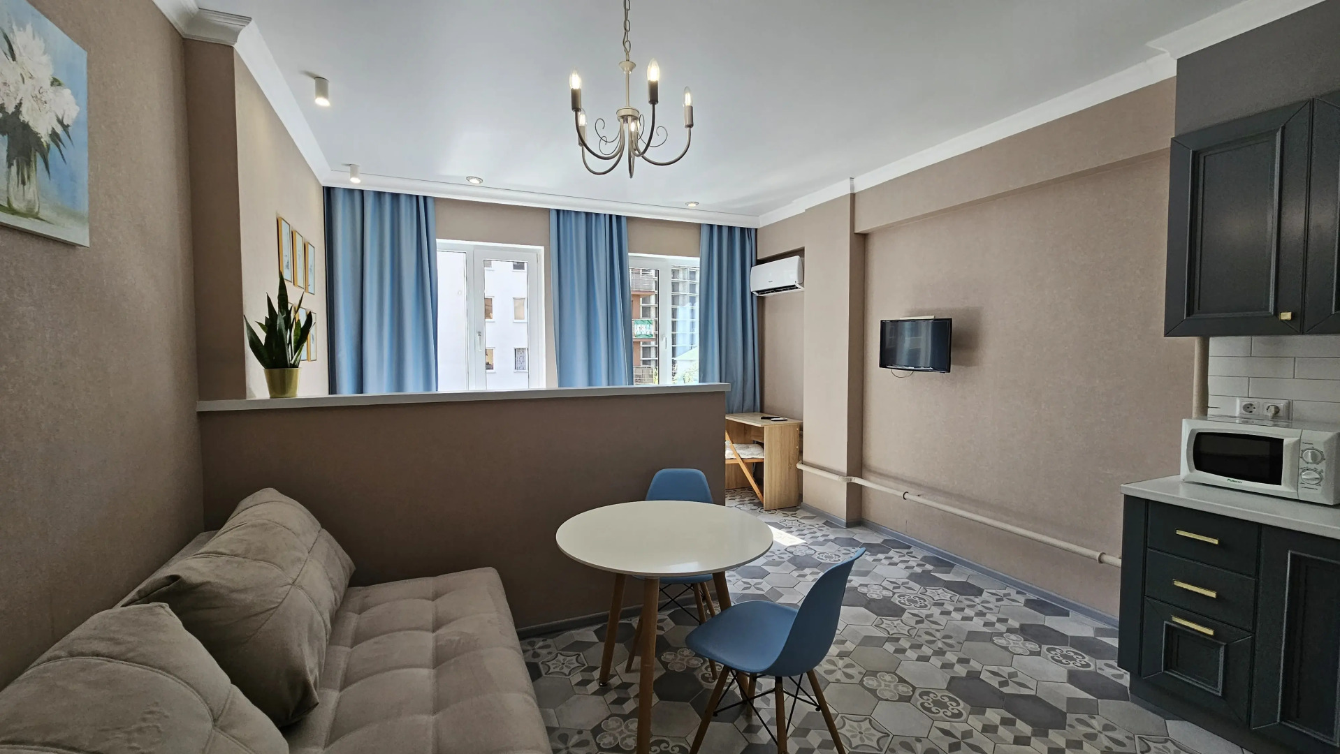 Апартаменты Светлая Студия у Моря на Волжской от HomeHotelSochi