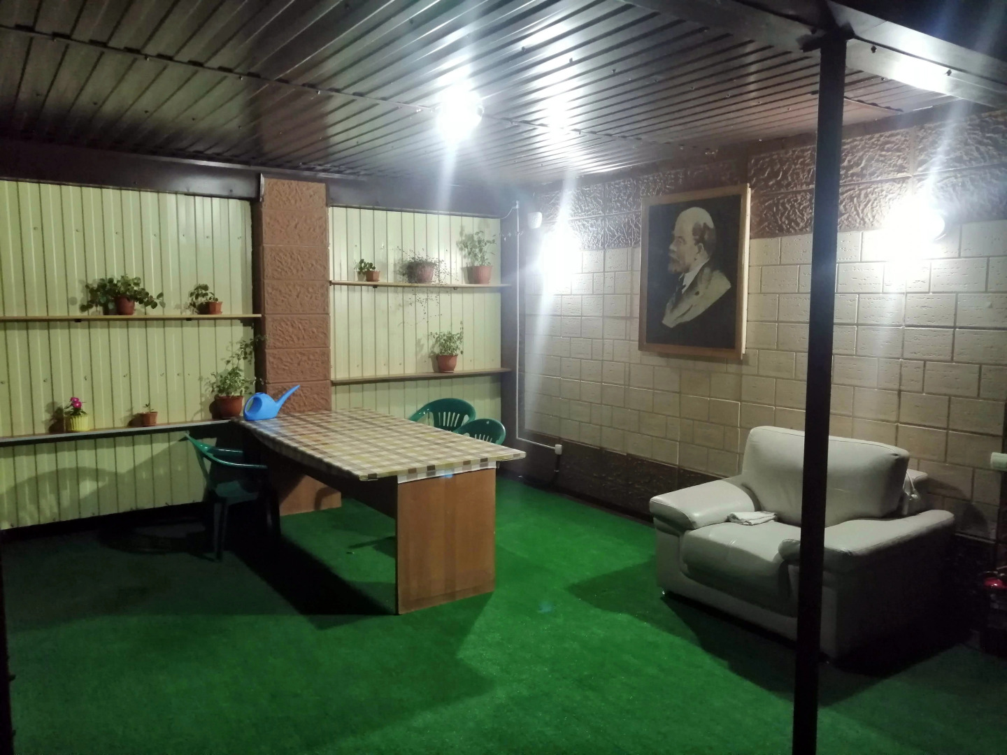 Меблированные комнаты Заветы Ильича